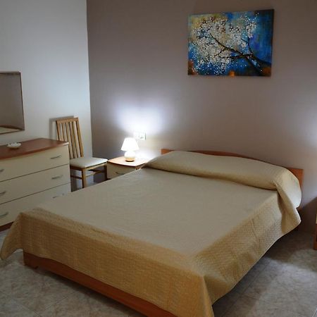 The April Maisonette Marsaskala Ngoại thất bức ảnh
