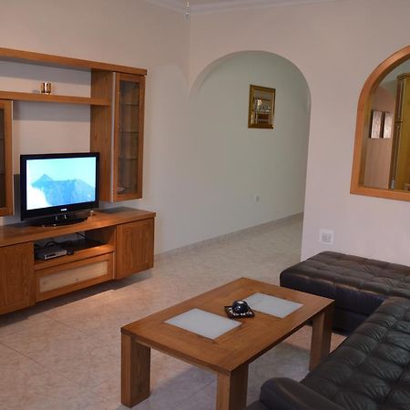 The April Maisonette Marsaskala Ngoại thất bức ảnh