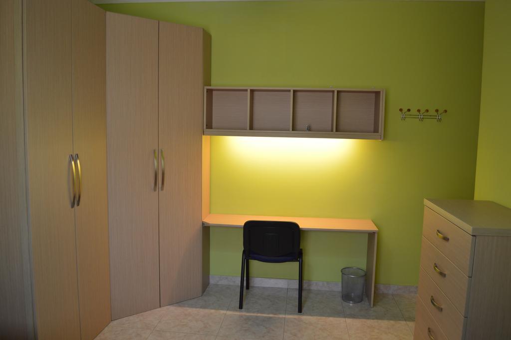 The April Maisonette Marsaskala Ngoại thất bức ảnh