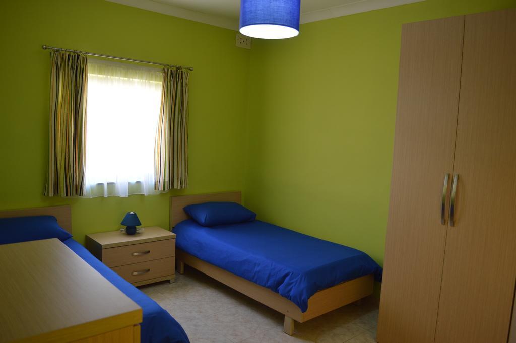 The April Maisonette Marsaskala Ngoại thất bức ảnh